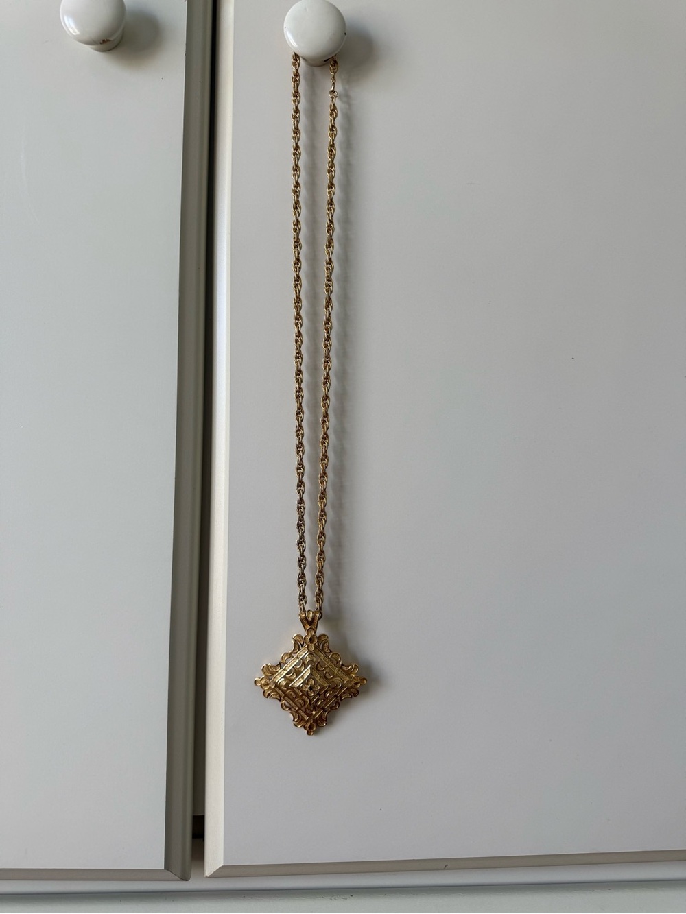 Gold Ornate Filigree Pendant Necklace - Women Jewelry - Picture 7 of 8